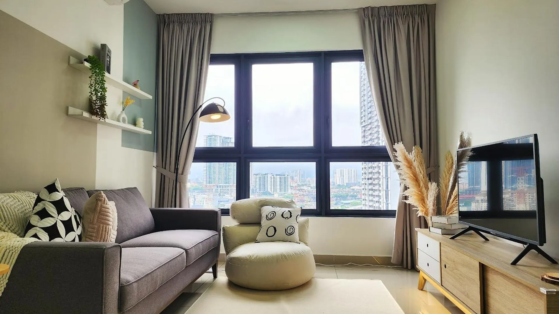 Family Suite M Vertica Sunway Velocity Ikea Kl Mrt Kuala Lumpur